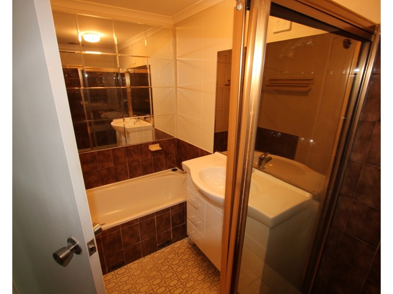 74/132 Moore Street, Liverpool NSW 2170