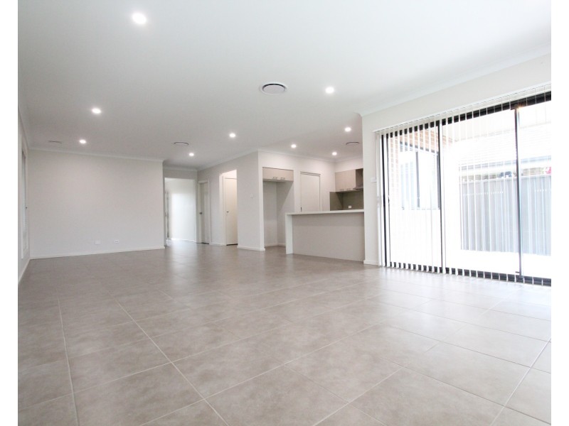 5 Clubmoss Street, Denham Court NSW 2565