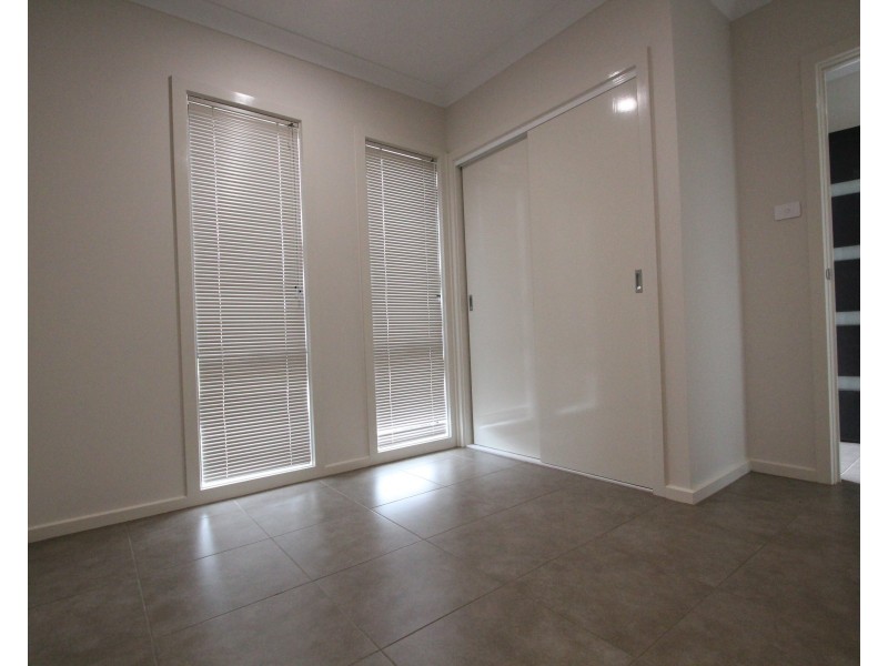 5 Clubmoss Street, Denham Court NSW 2565