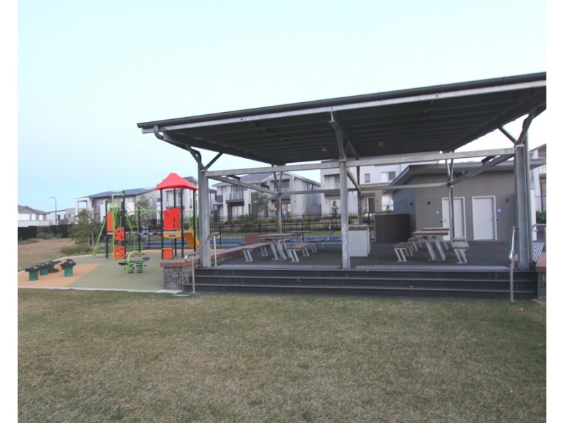 18 Greenview Drive, Moorebank NSW 2170