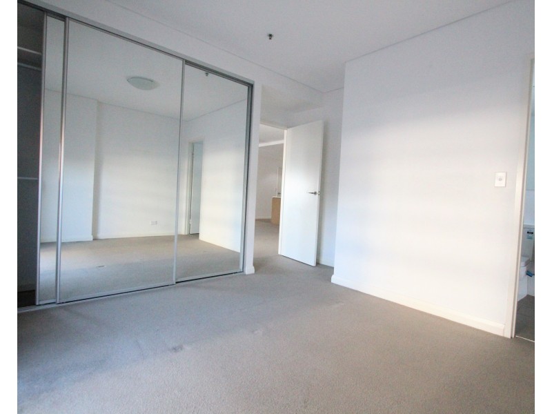 140/2 Browne Parade, Liverpool NSW 2170