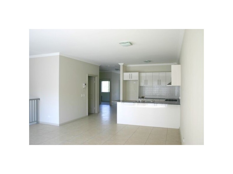 7/54 Osprey Dr, Illawong NSW 2234