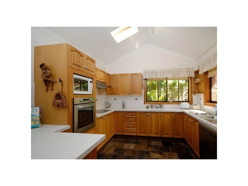 46 Griffin Parade, Illawong NSW 2234