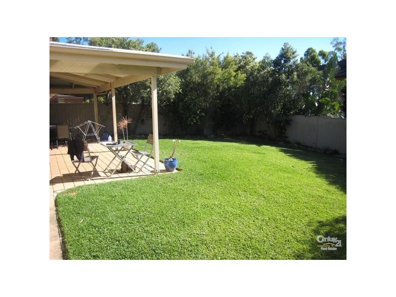 5 Berry Grove, Menai NSW 2234