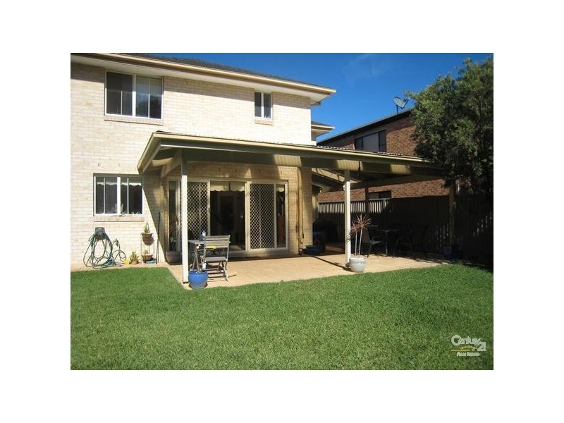 5 Berry Grove, Menai NSW 2234