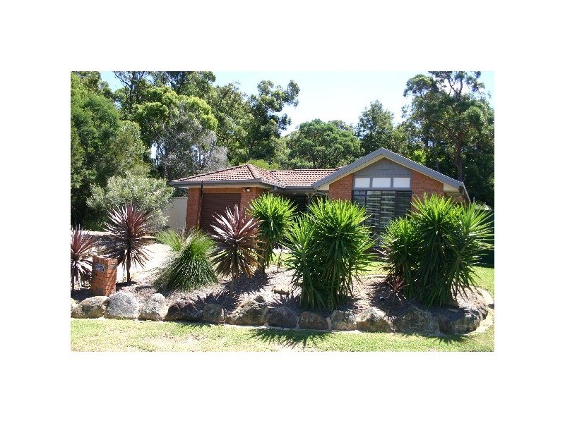 11 Silverleaf Row, Menai NSW 2234