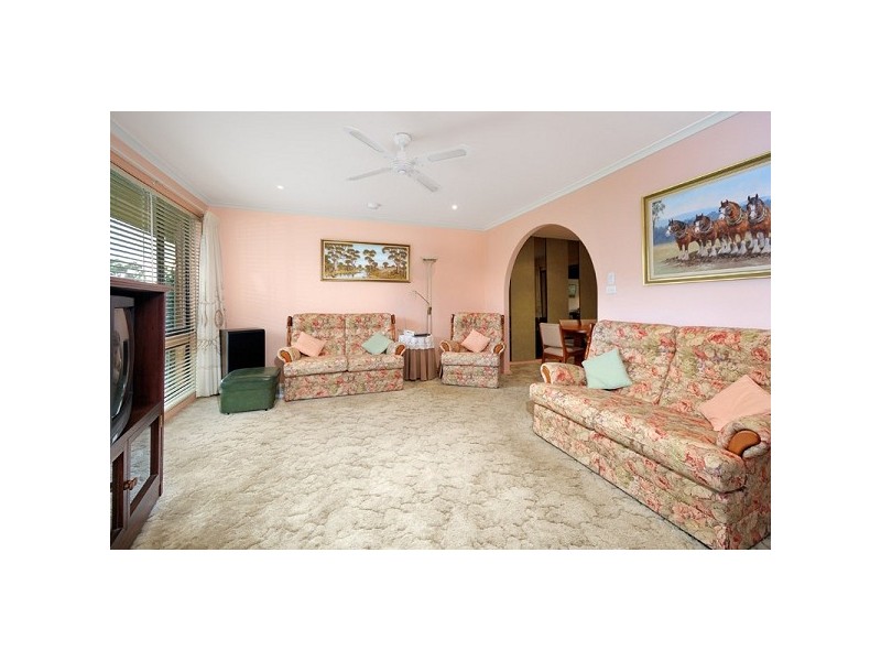48 Mariner Road, Illawong NSW 2234
