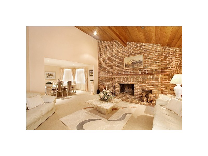 21 Beaumaris Drive, Menai NSW 2234