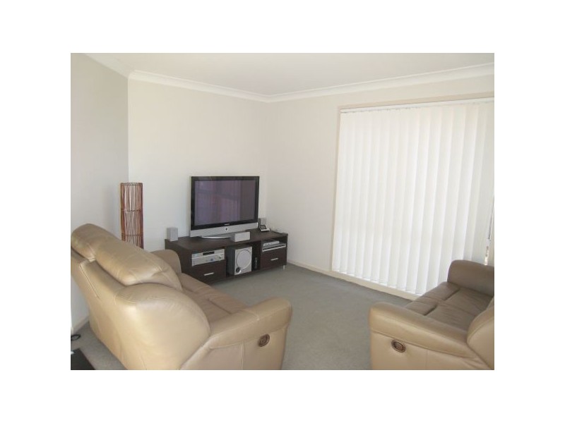 16 Allison Crescent, Menai NSW 2234