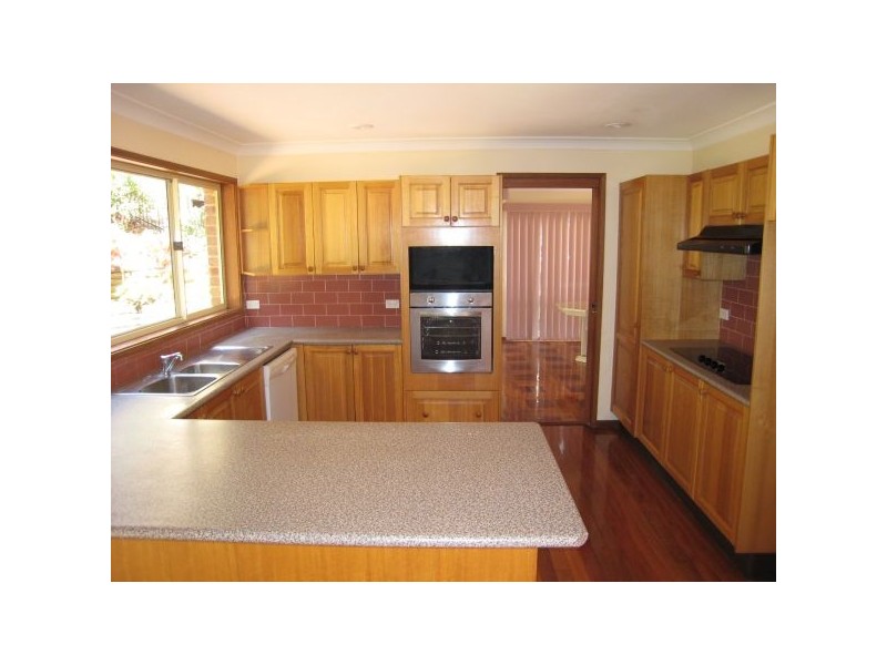 27 Burley Close, Illawong NSW 2234