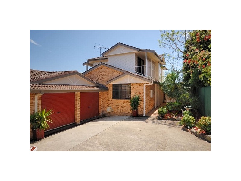 35 Barnes Crescent, Menai NSW 2234