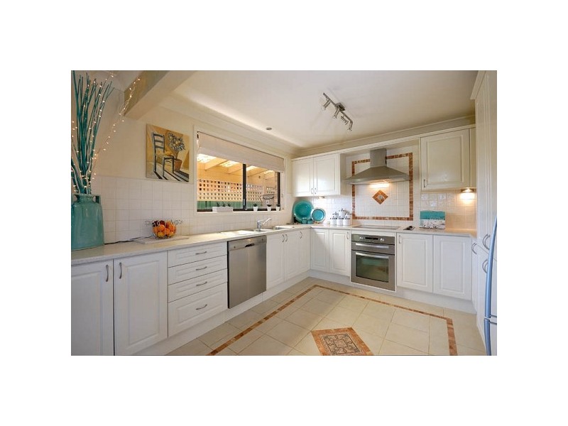 35 Barnes Crescent, Menai NSW 2234
