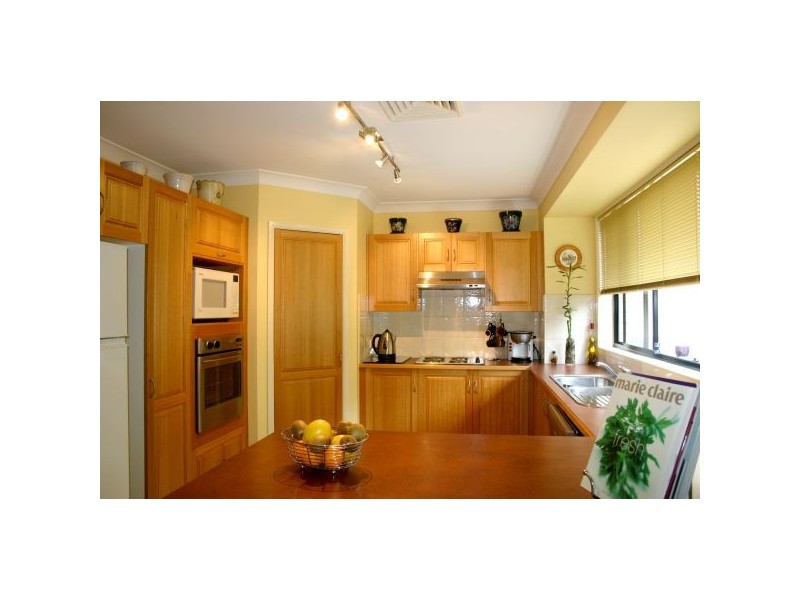 6 Yeo Place, Menai NSW 2234