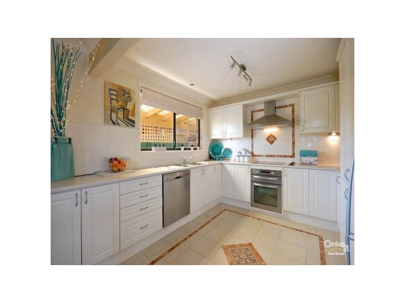 35 Barnes Crescent, Menai NSW 2234