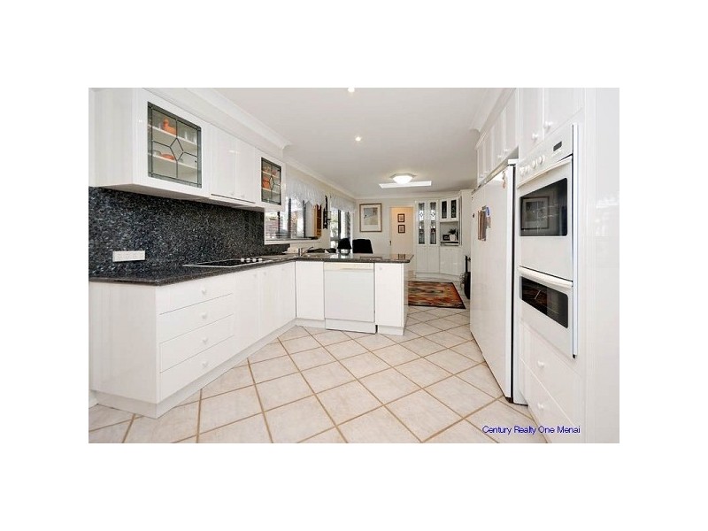 2 McCabe Place, Menai NSW 2234