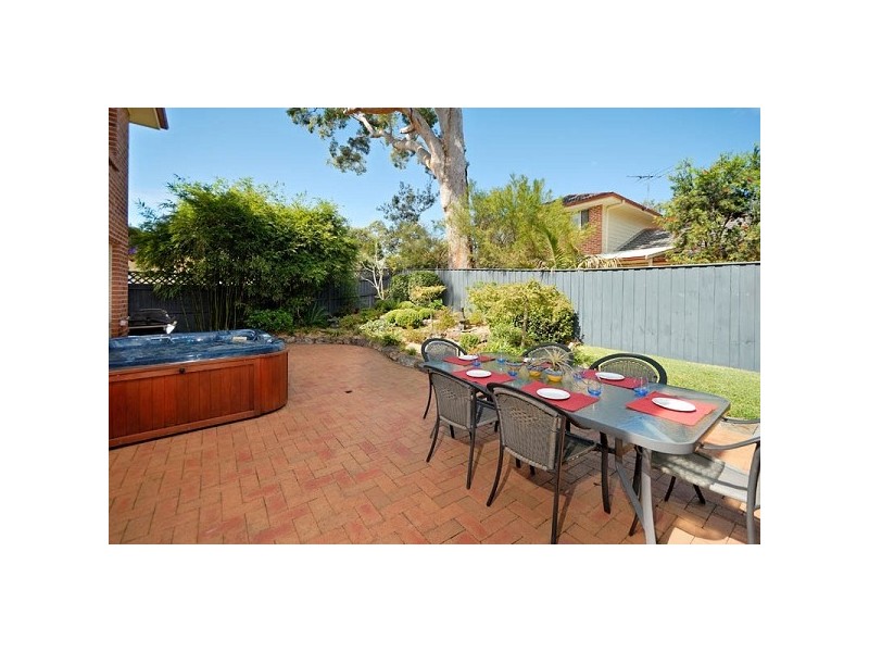 6a Bassett Place, Menai NSW 2234