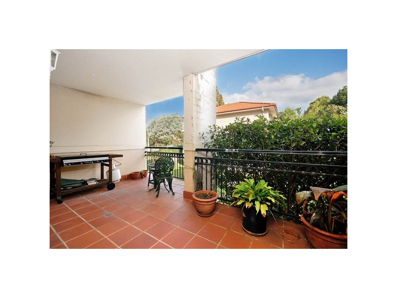 2/27 Bluegum Way, Menai NSW 2234
