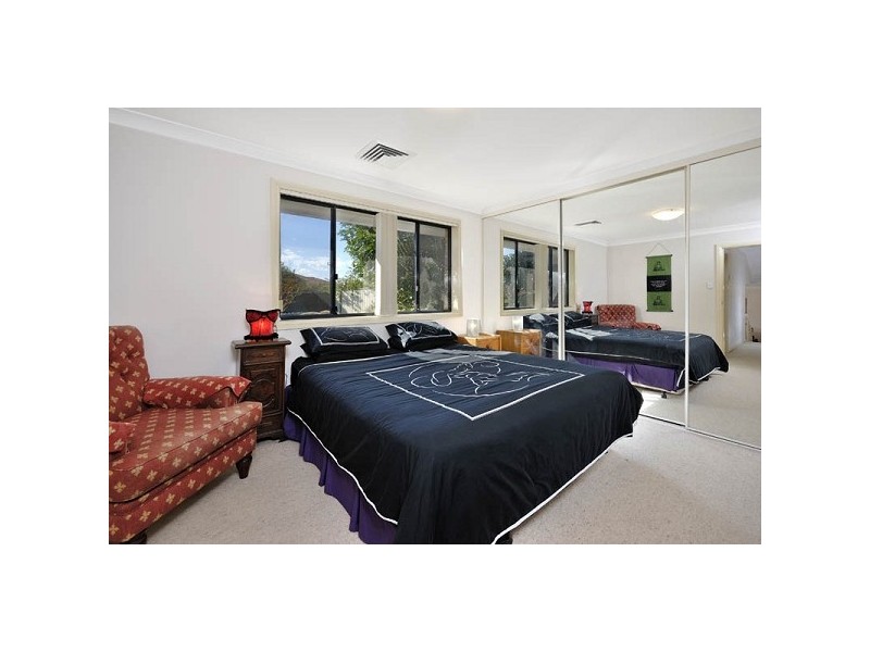 2/1-3 Bataan Close, Illawong NSW 2234