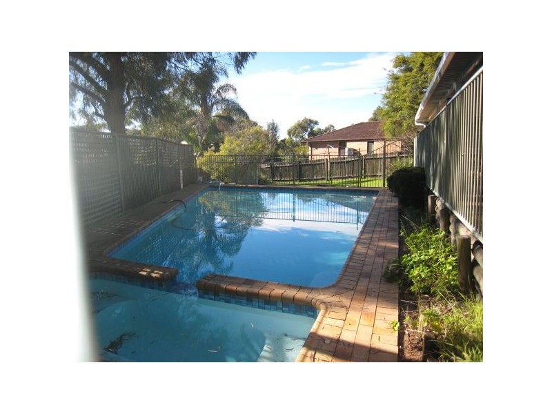 10 Blueberry Place, Alfords Point NSW 2234