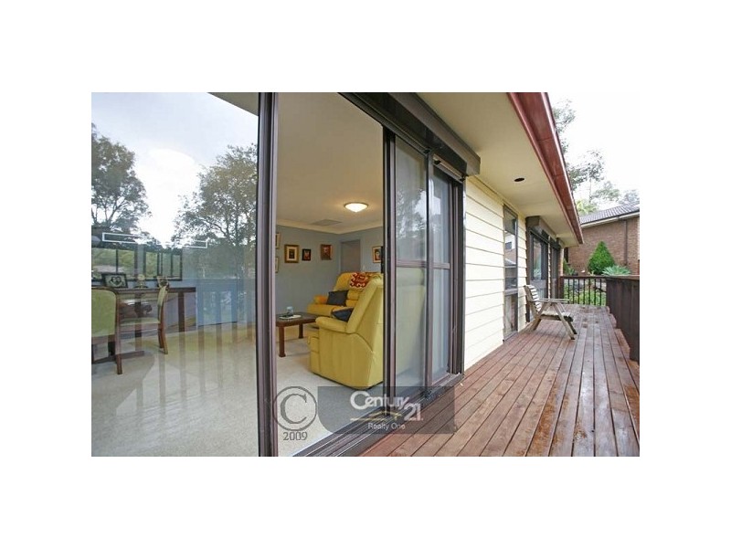 8 Harvey Pl, Menai NSW 2234