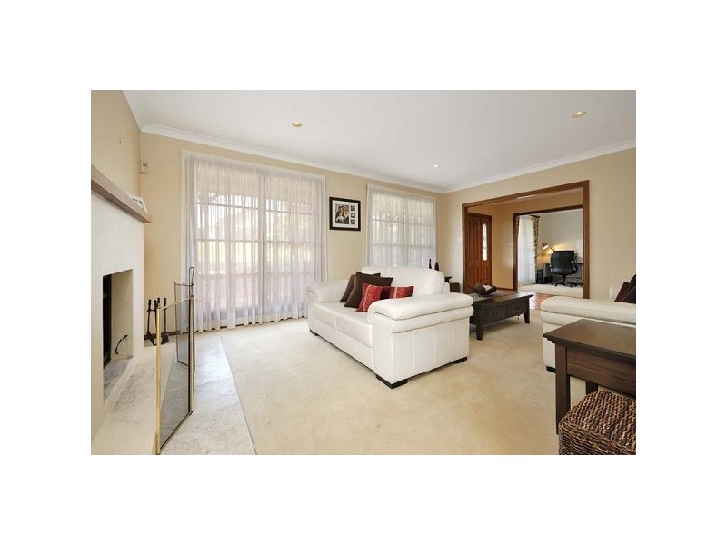 1 Royal Oak Drive, Alfords Point NSW 2234