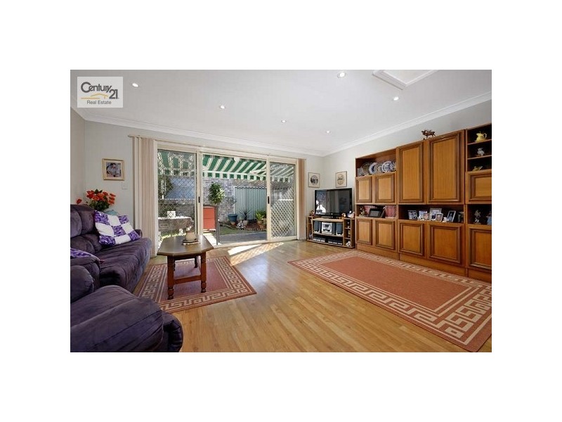 2/70 Ely Street, Revesby NSW 2212