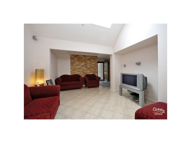 7 Ballanda Pl, Bangor NSW 2234