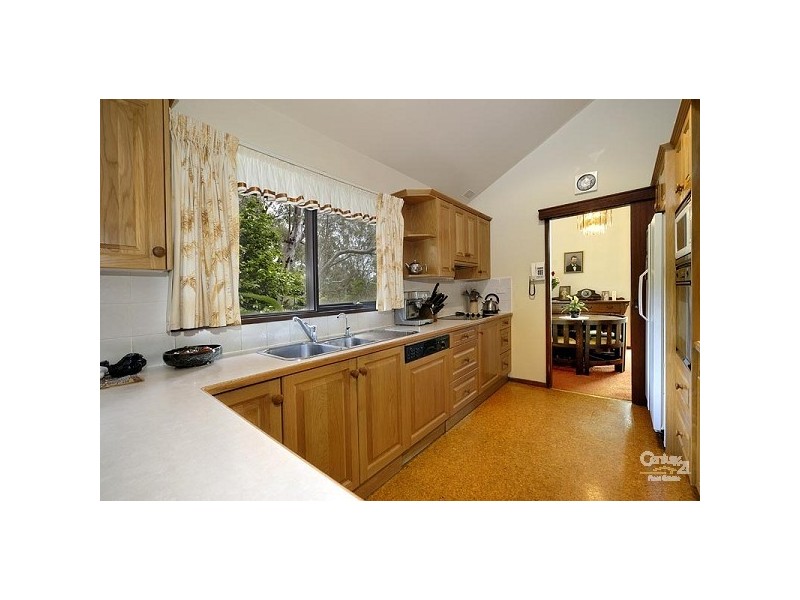 12 Bingara Dr, Sandy Point NSW 2172