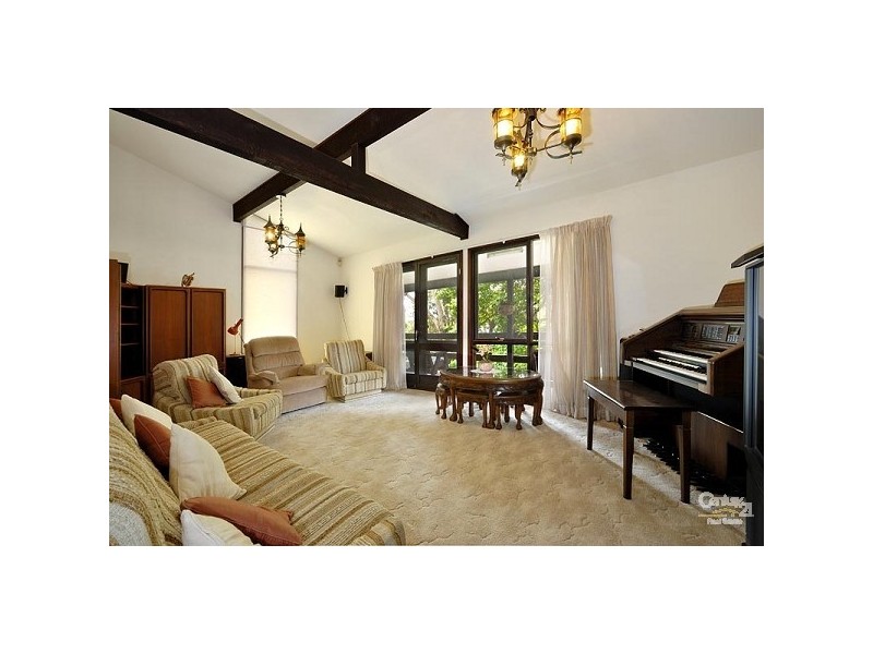 12 Bingara Dr, Sandy Point NSW 2172