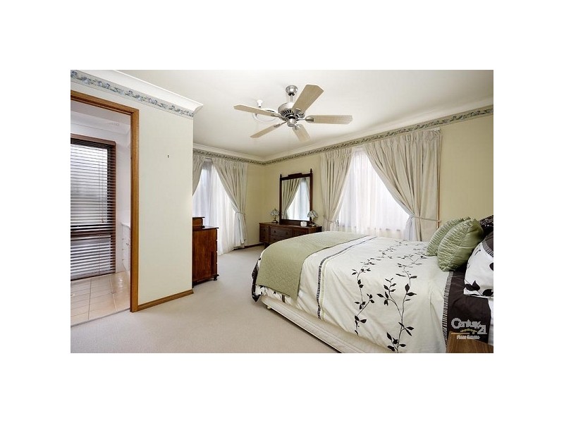132 Hall Drive, Menai NSW 2234