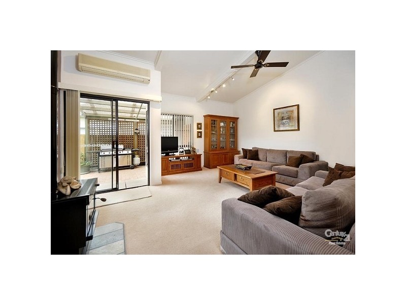 104 Hillcrest Ave, Greenacre NSW 2190