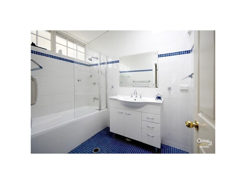 104 Hillcrest Ave, Greenacre NSW 2190