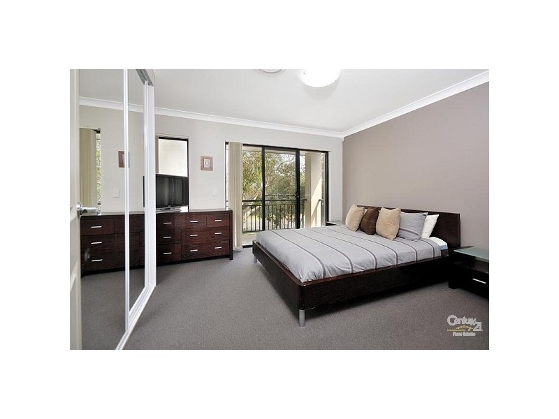 5/54 Osprey Drive, Illawong NSW 2234