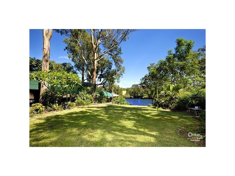 232 Henry Lawson Drive, Georges Hall NSW 2198