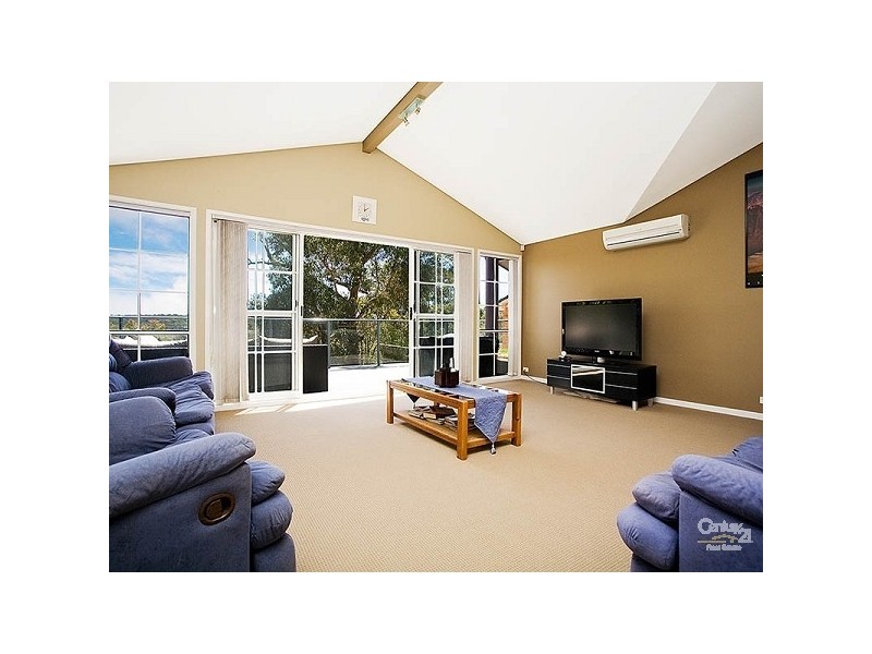 12 Kippax Place, Menai NSW 2234