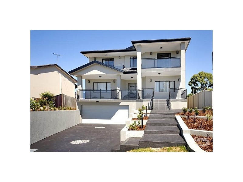 18 Wilbung Road, Illawong NSW 2234