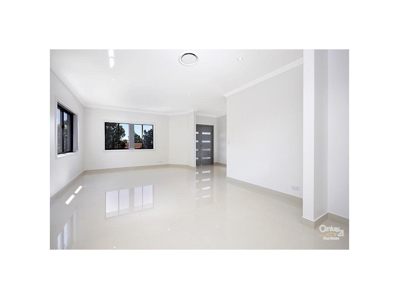 18 Wilbung Road, Illawong NSW 2234