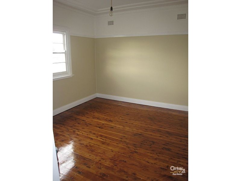 Flat 2, 339 Fowler Road, Illawong NSW 2234