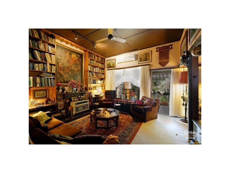 8 Thorp Road, Woronora NSW 2232