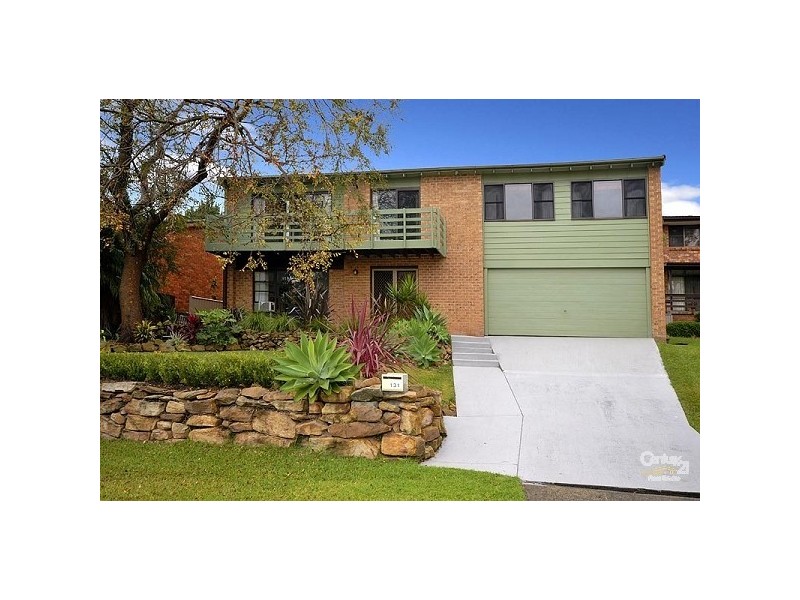 131 Hall Drive, Menai NSW 2234