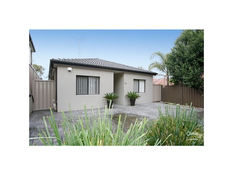 10/54 Osprey Dr, Illawong NSW 2234