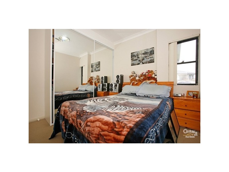 10/54 Osprey Dr, Illawong NSW 2234