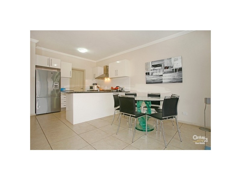 10/54 Osprey Dr, Illawong NSW 2234