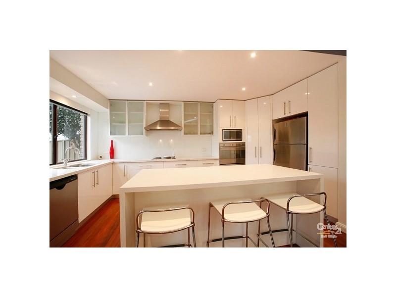 20 Jervis Drive, Illawong NSW 2234