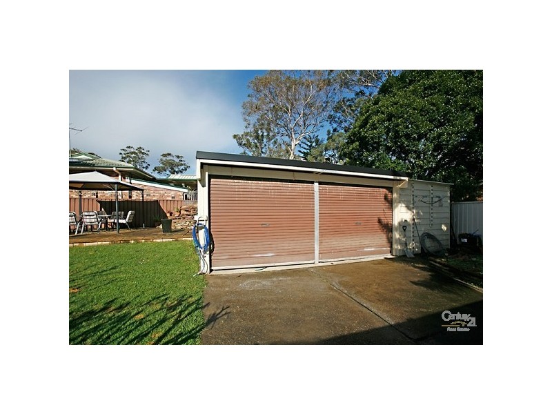 31 St George Cres, Sandy Point NSW 2172