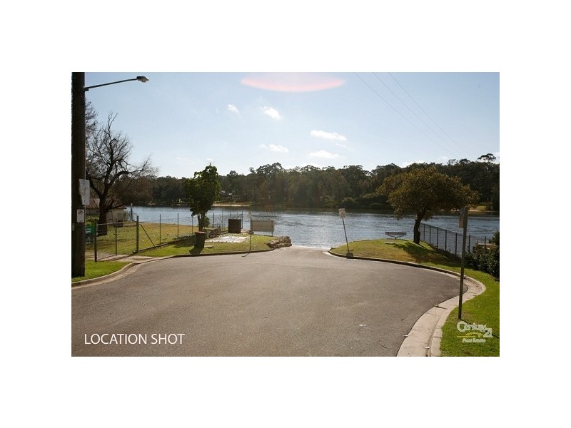 31 St George Cres, Sandy Point NSW 2172