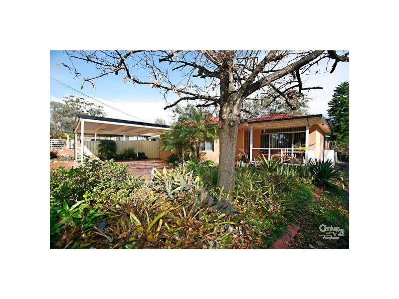 31 St George Cres, Sandy Point NSW 2172
