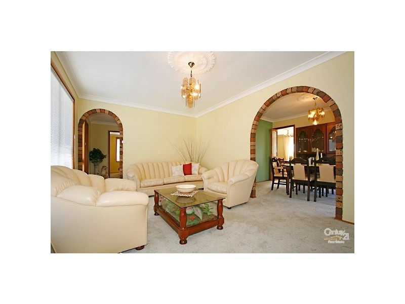 2A Norval Place, Illawong NSW 2234