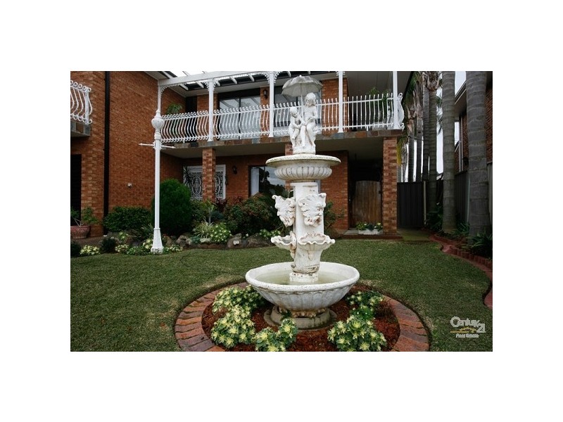 2A Norval Place, Illawong NSW 2234