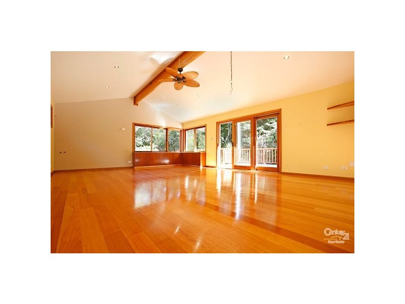 7 Ocean Place, Illawong NSW 2234